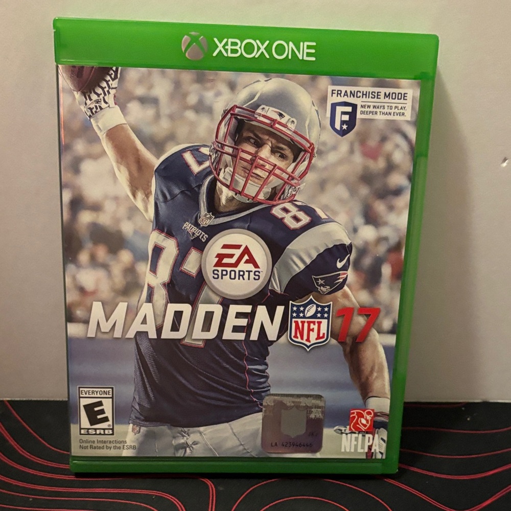 Madden NFL 17 for Xbox One - Green Case